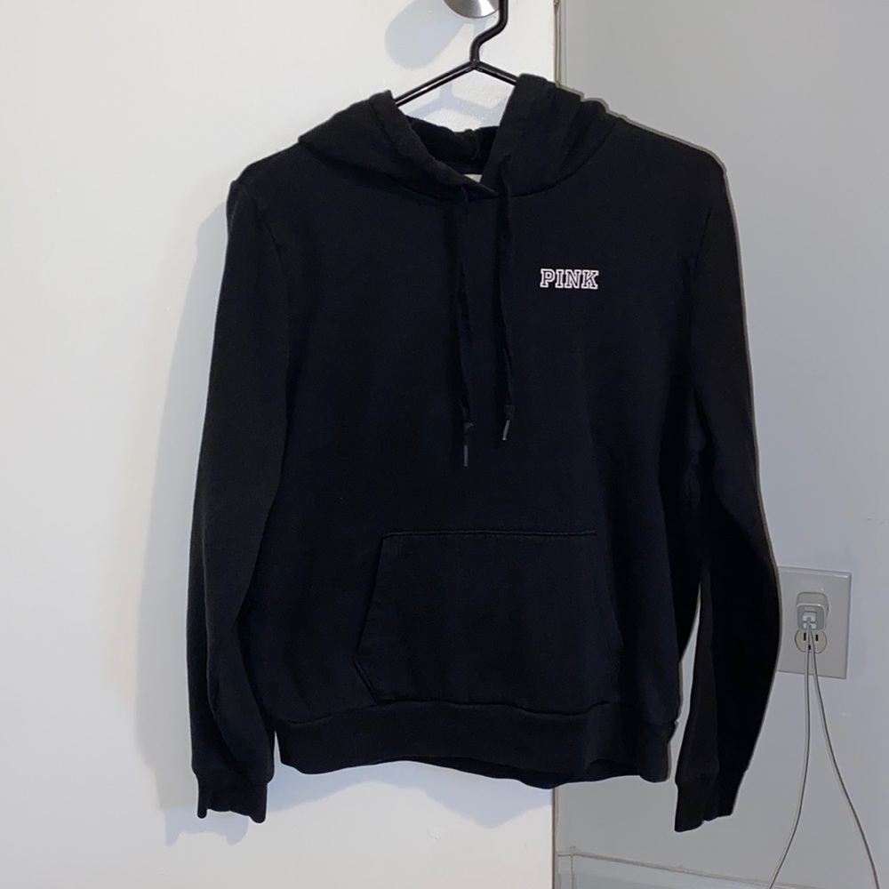 VS PINK SOLID BLACK HOODIE WITH LOGO